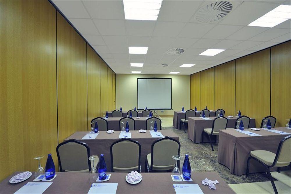 Exe Gran Hotel Almenar Las Rozas de Madrid Exterior foto