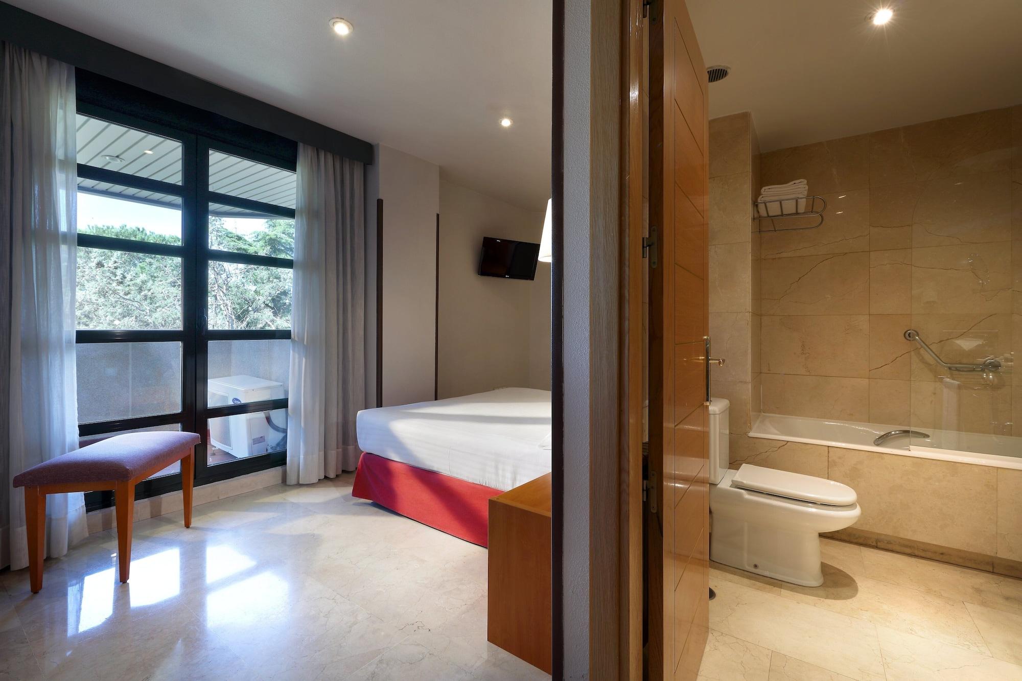 Exe Gran Hotel Almenar Las Rozas de Madrid Exterior foto