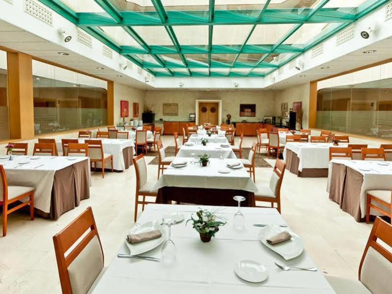 Exe Gran Hotel Almenar Las Rozas de Madrid Exterior foto